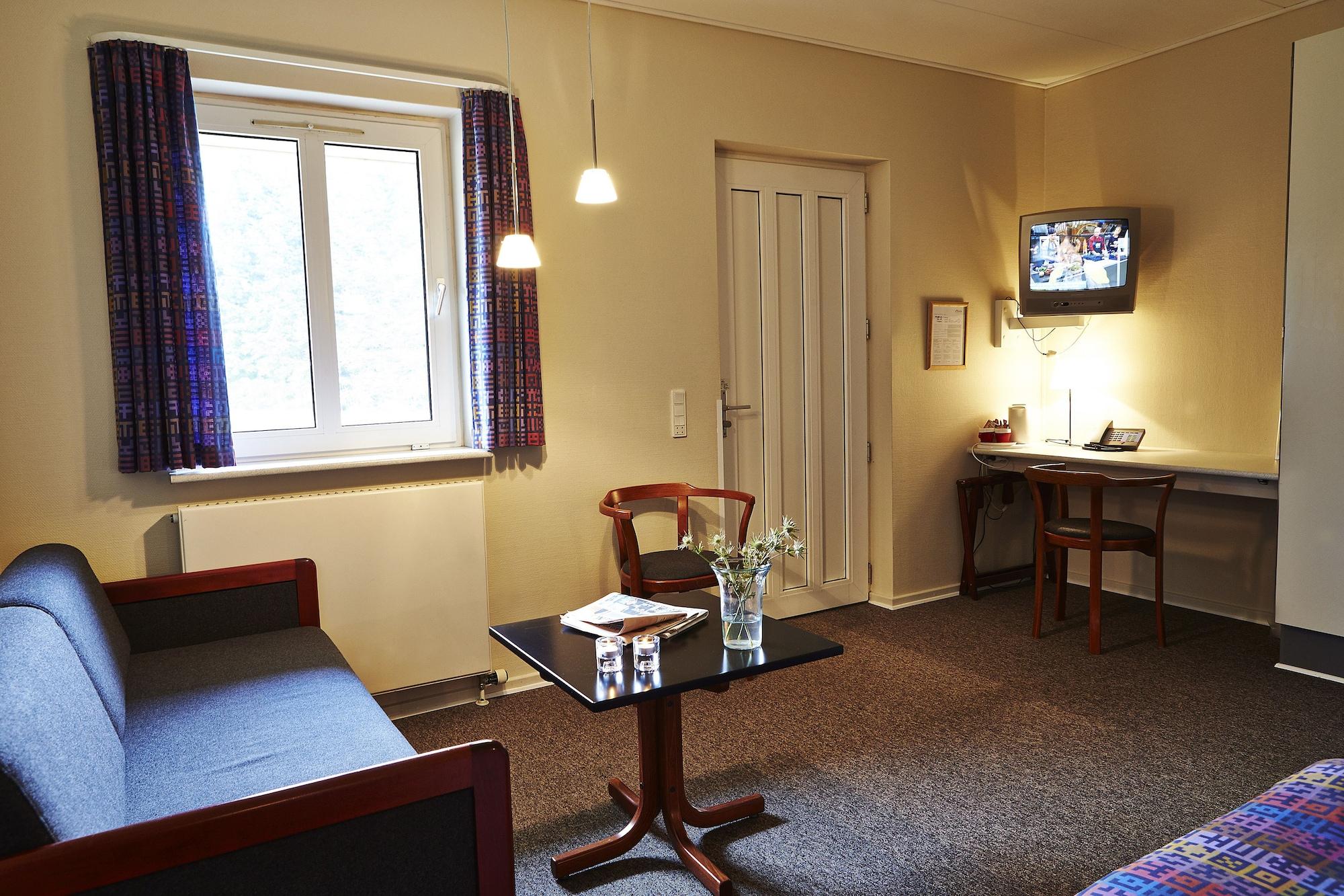 Hotel Hedemarken グランストゥ エクステリア 写真