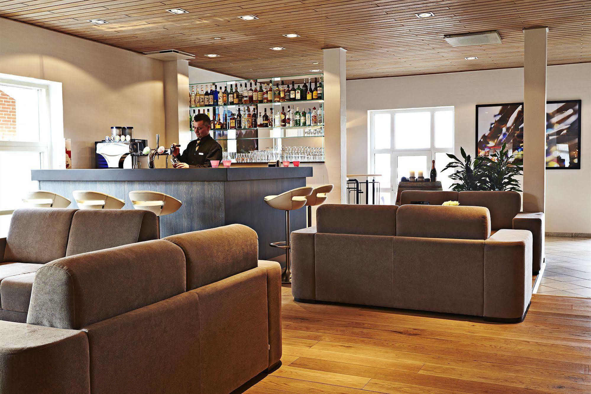 Hotel Hedemarken グランストゥ エクステリア 写真