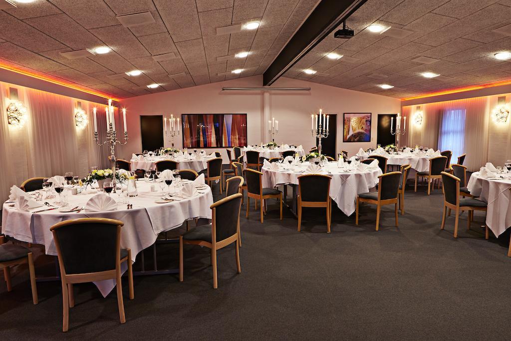 Hotel Hedemarken グランストゥ エクステリア 写真